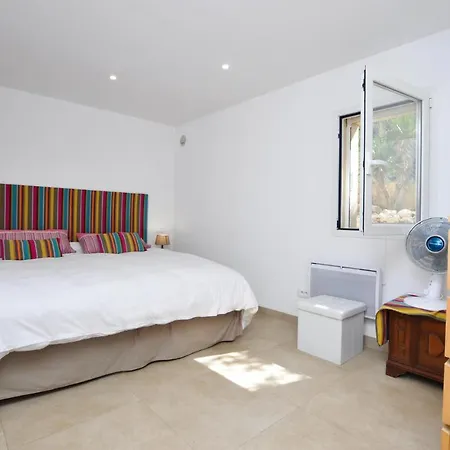 1 Bedroom Lovely In Holiday home